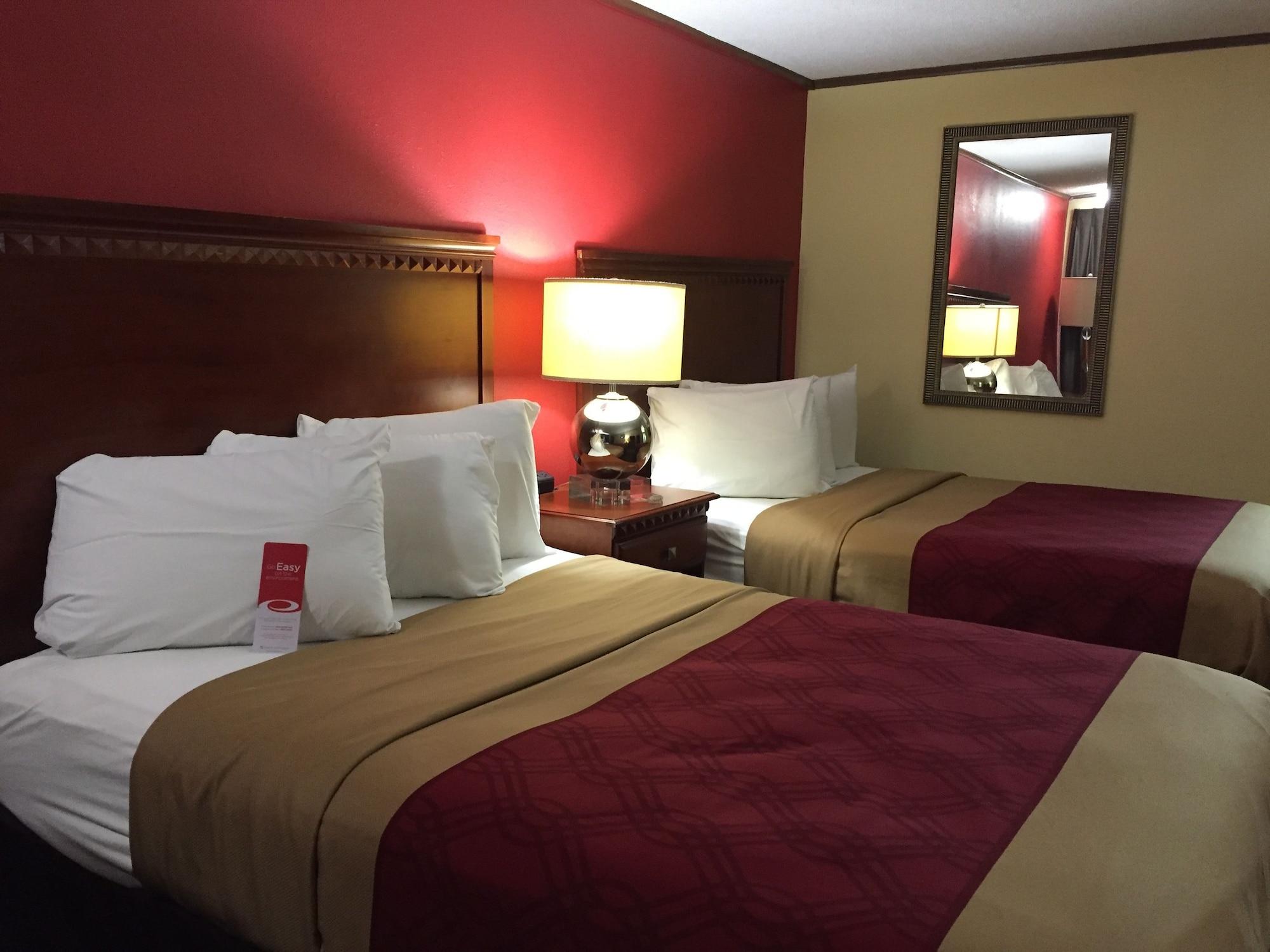Econo Lodge Norwalk Luaran gambar